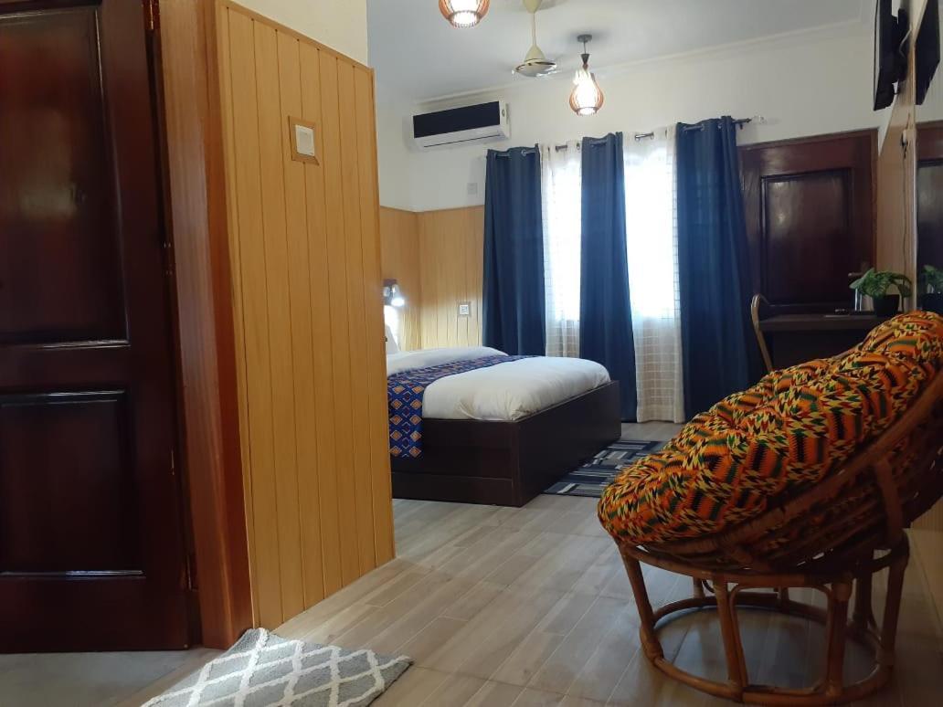 Hans Cottage Botel Cape Coast Extérieur photo